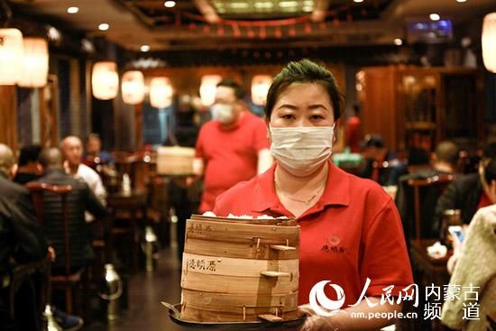 『疫情防控』内蒙古:条条战线复工忙 恢复“人间烟火气”