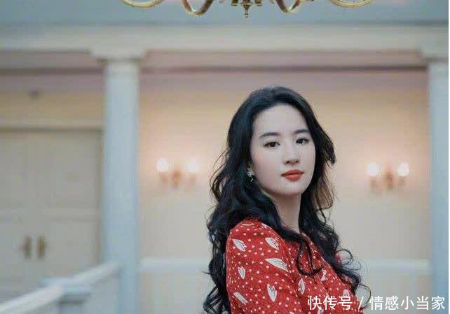 工作:中国脸的外籍明星为何在国内生活工作,难道纳税方面有优待