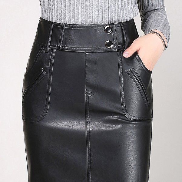 别再穿短裤了，今秋主打半身裙，藏肉又有型，真不简单