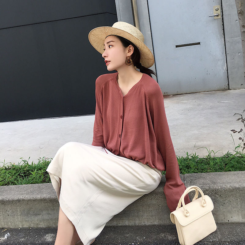 去年的旧衣服该扔了!瞧瞧这16款，7080后女人穿，贼嫩