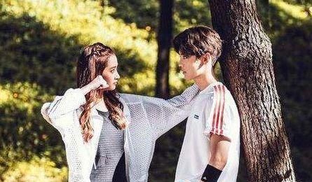 鹿晗被散打冠军方便称为娘炮，称其侮辱搏击运动，误导观众