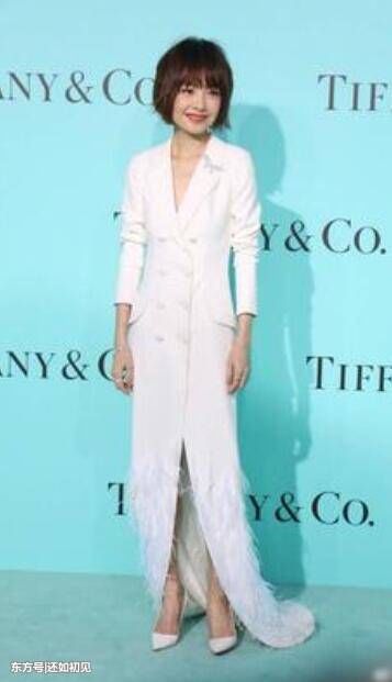 当140斤贾玲和70斤鲁豫同穿裙子，网友:我再也不想减肥了