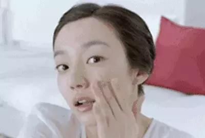 很少有女生敢直接露出额头，只有刘亦菲这样的女生才敢这么做！