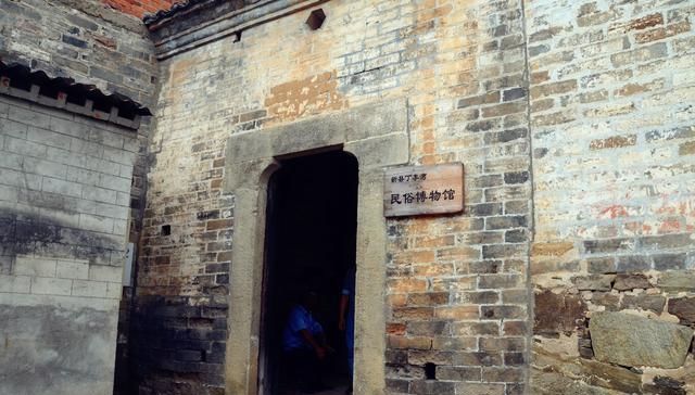  #建筑#在河南新县丁李湾村，为何会有保持完好的徽派建筑？