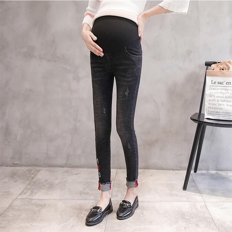 孕妈咪选择一款保暖的孕妇裤很有必要，温暖是主要的，美丽也要有