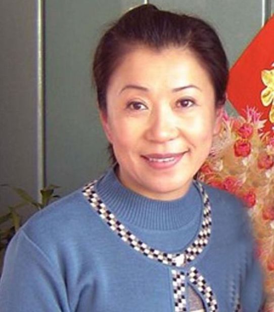 #低调#高秀敏的好姐妹,曾是二人转演员,被赵本山捧红,低调不炒作