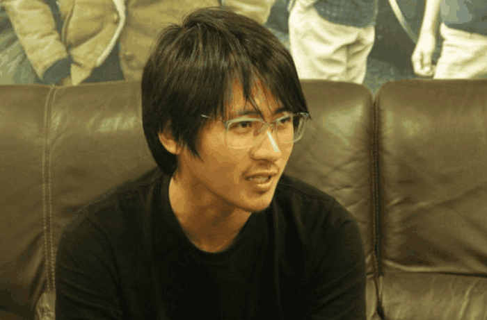 韩寒餐厅“欠薪12万遭起诉”网友称:难道他出名,活该背黑锅?