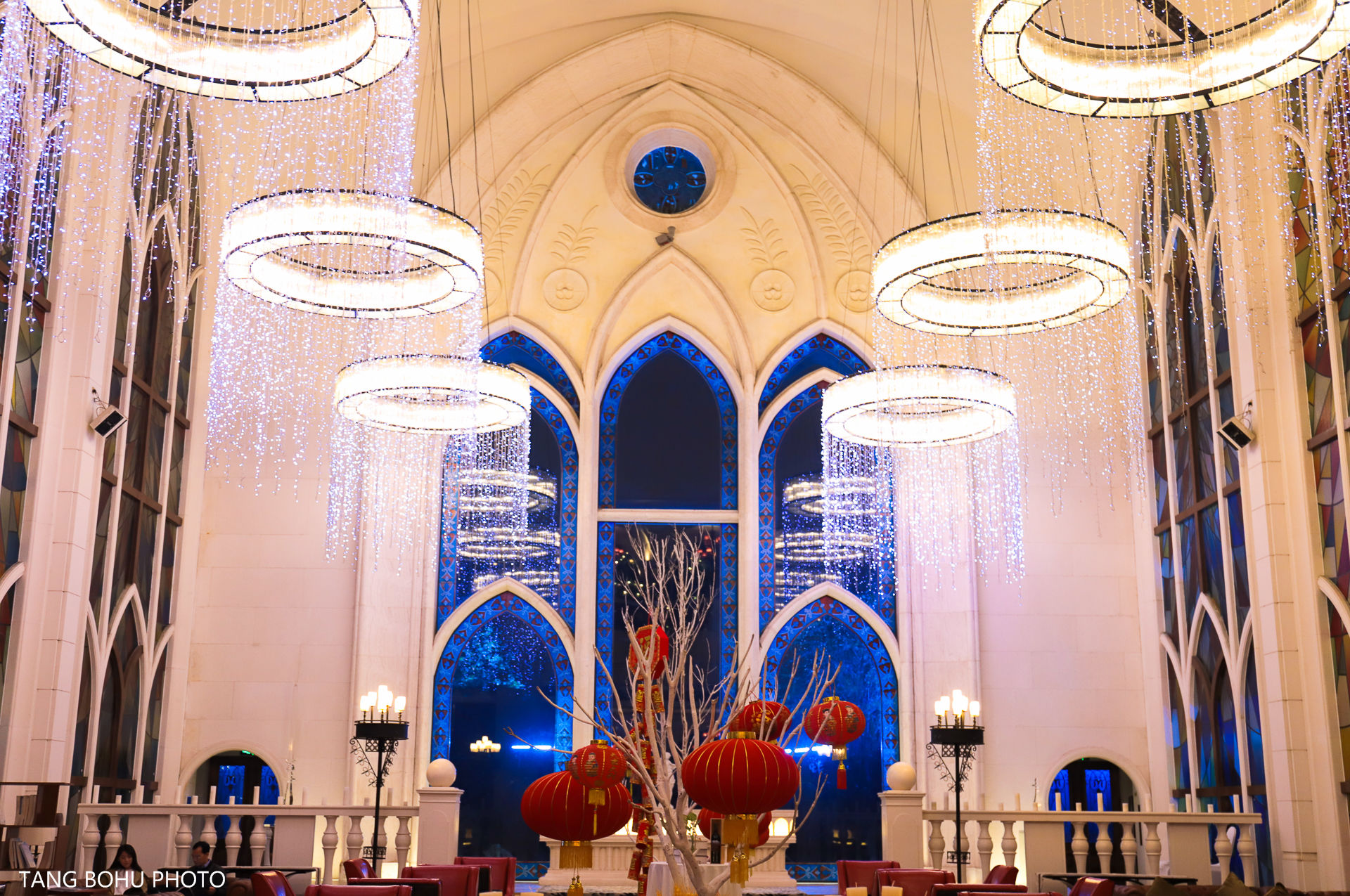 尽享深圳世外桃源的秘境之美，开启一段温泉之旅！