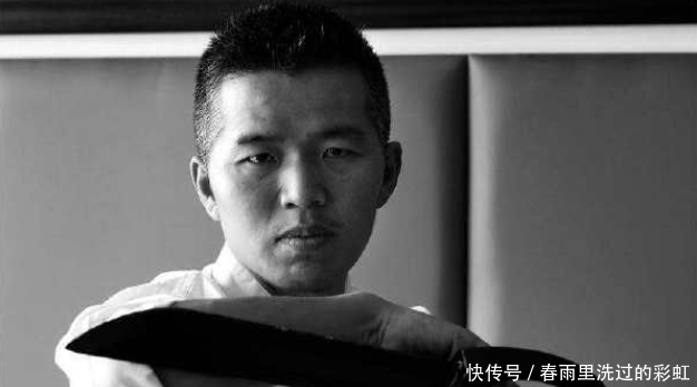 余昌华对战女侠