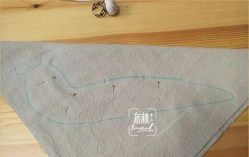 「布艺」一小块花布就能做玩偶,布艺蜗牛玩偶,做抱枕好舒服,附教程