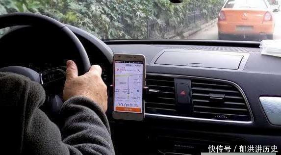 网约车司机往返60公里，送还平板后失主给小费，司机：以后不会做