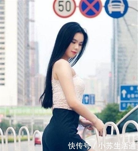  [美女]优雅时尚的街拍：年轻自信的美女，掩盖不住时尚的美丽