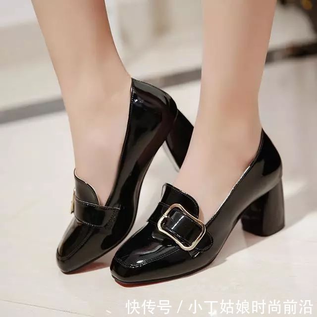 高跟鞋最显气质，最适合女性的6款高跟鞋，女人味十足