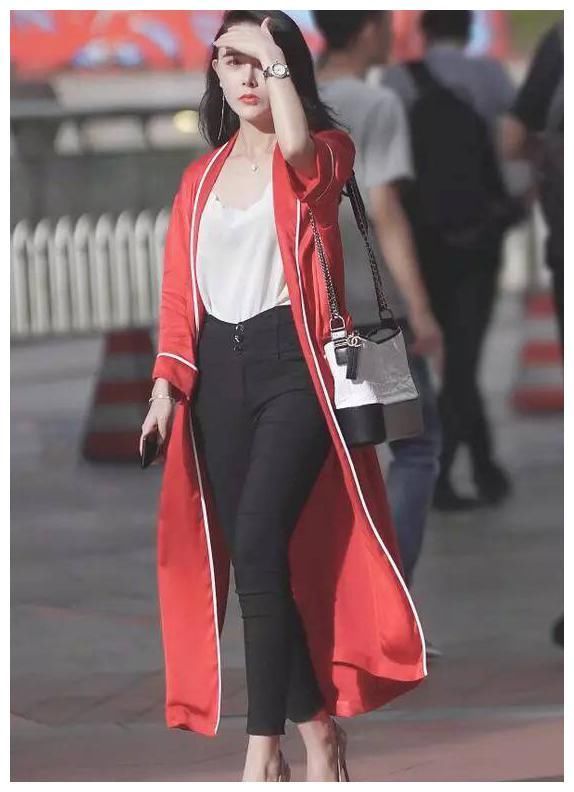 街拍:图1清凉俏丽，图3连衣裙时尚，图7五官精致身材好