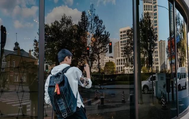 为了一滩水大打出手,这就是摄影的魅力