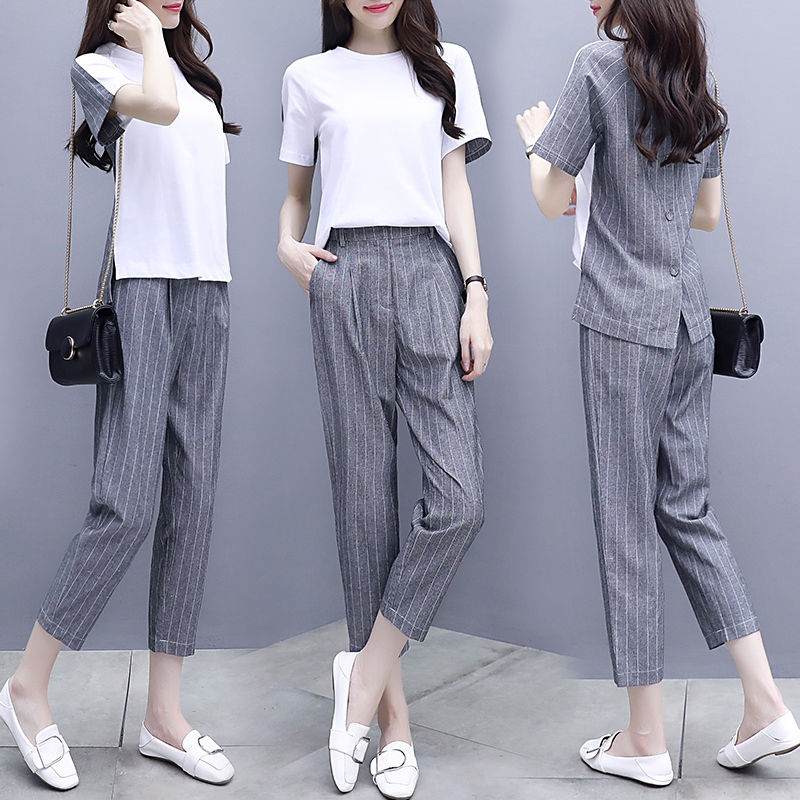 美观得上天的一款连衣裙，展上身效果棒棒哒，时尚又温柔