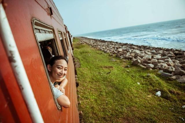  小时|一趟火车连开20多个小时，司机难道都不困的吗行家告诉你内