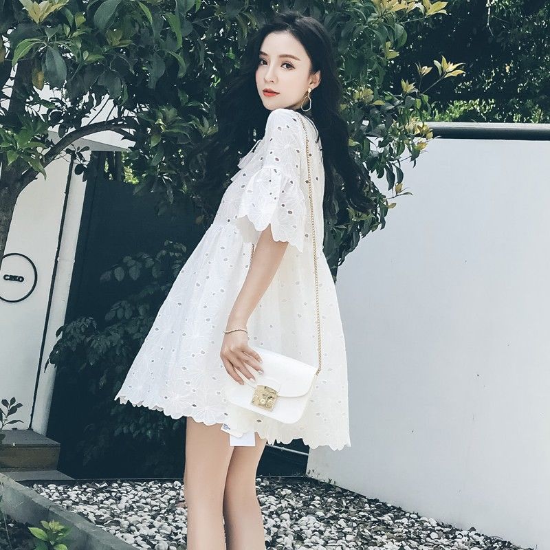 胯宽屁股大还在穿紧身裤?穿上这些连衣裙，不仅减龄还凹身材