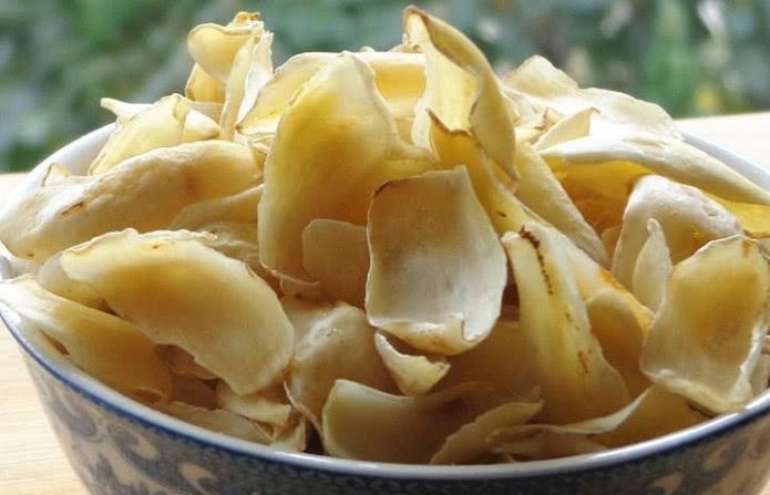 农村山野的1种野味，以前专门挖来炒肉吃，现在百元一斤买不到