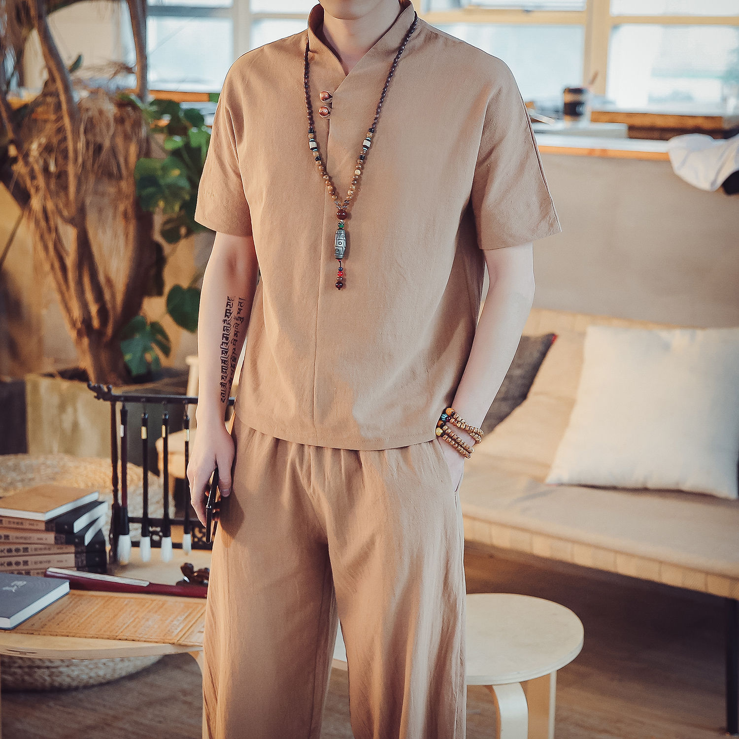 男人53，”打死“也别上衣塞裤腰，学下面穿法，八个女人七个迷