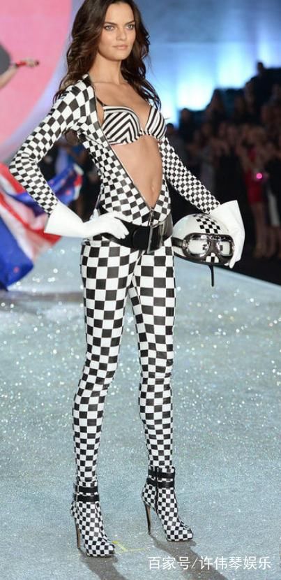 那些年维密超模们的美鞋，不少女生无法抗拒的美