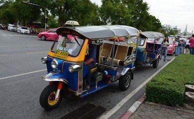 泰国厕所中的一根管子，其实真正用途是这样的，看了总算明白！