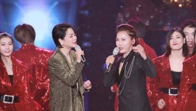  『高龄』57岁歌坛大姐毛阿敏：婚后回归家庭，两个孩子都是40多岁高龄顺产