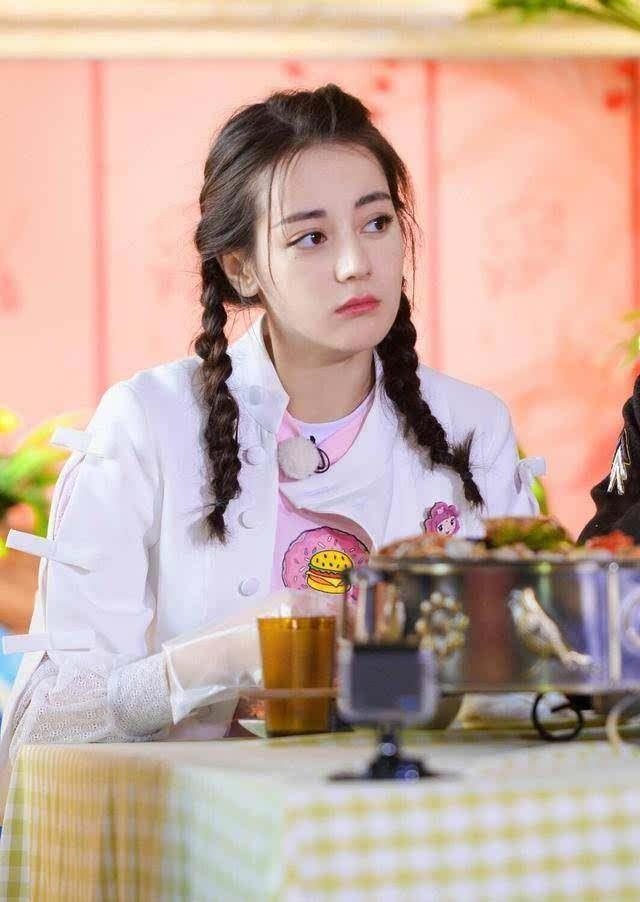 图解迪丽热巴的经典造型,第二个最特别,最后一个简单却最惊艳