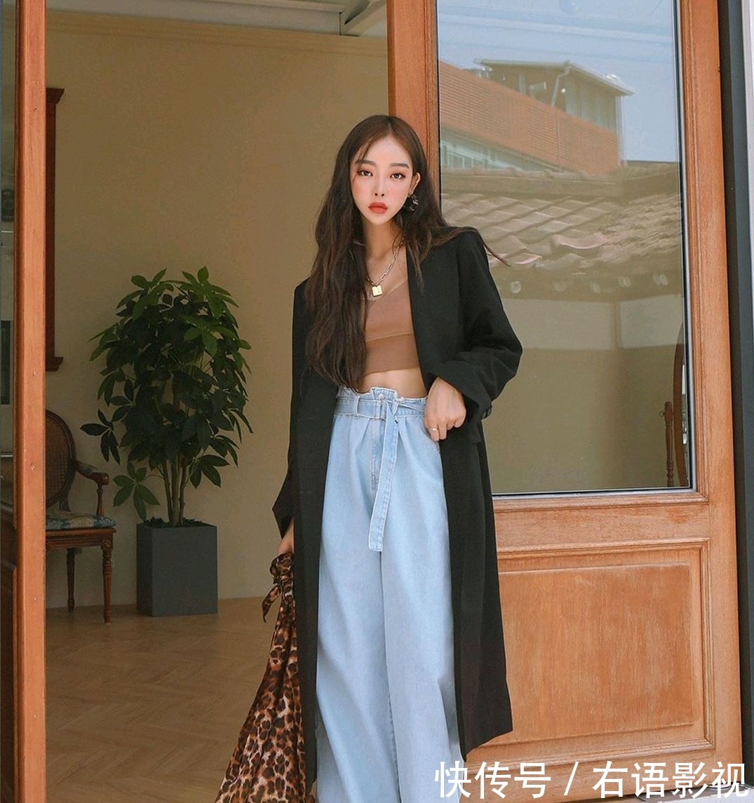 「巨显」扔掉你的阔腿裤!这3条裤子巨显腿长!