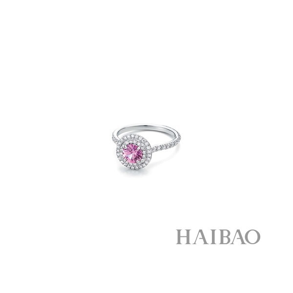 看《天坑鹰猎》，帮王俊凯挑选女朋友