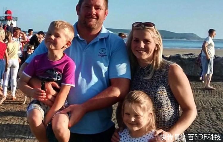 拍下孩子在海滩的照片，五天后真相曝，警察封锁现场
