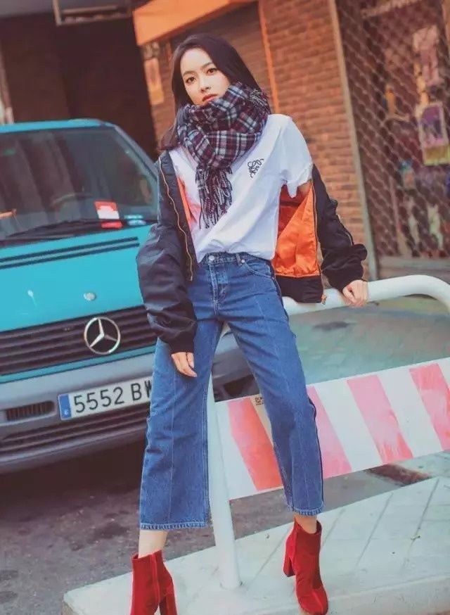 没什么造型是一条牛仔裤hold不住的