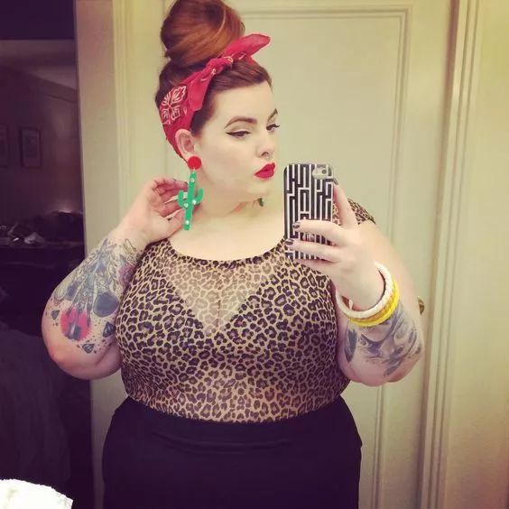 这10位时尚圈的大码模特 帮你找回体重上的自信