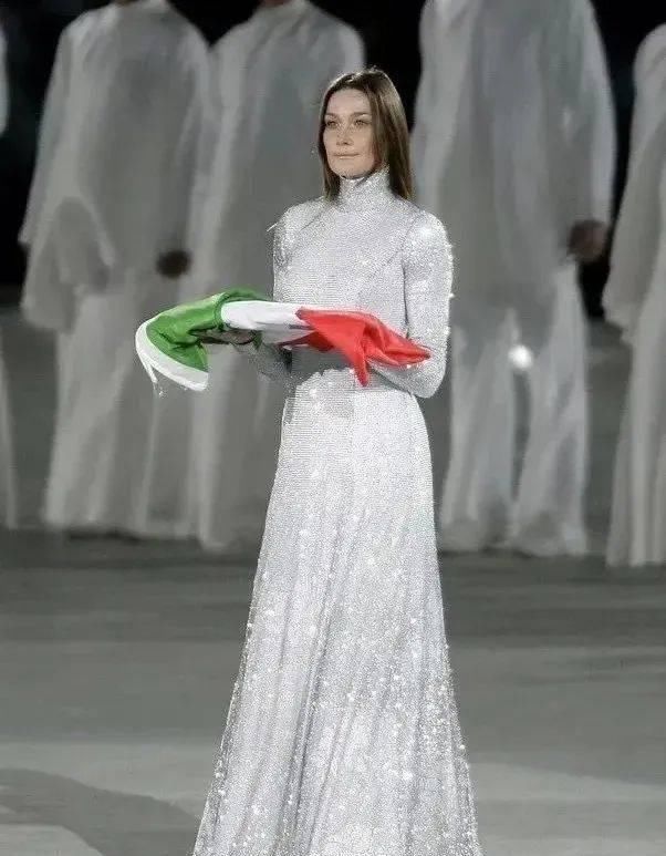  【女人】超模Carla Bruni 法国女人中的一个传奇