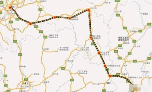 重庆这个县城厉害了，高铁为它而“折腰”，原来它并不普通