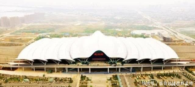 中国最美的火车站耗资140亿人民币建造，你知道是哪吗