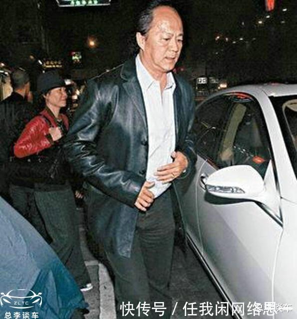 香港四小龙之一,周润发曾给他当配角,74岁的狄