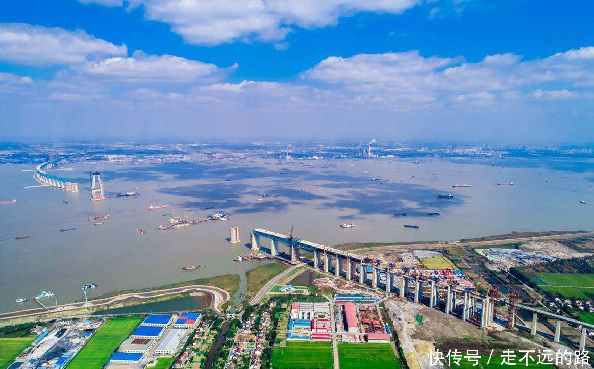  [鸟巢]中国再建世界奇迹工程，首座公铁两用斜拉桥，规模堪比12
