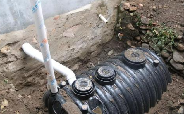 农村改厕后确实干净方便了，但有农民却说用不起！什么原因