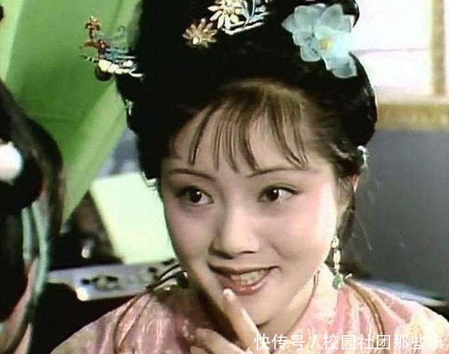  【薛宝钗】宝钗为了嫁宝玉，不仅对付黛玉，还利用三更半夜的一件事对付湘云