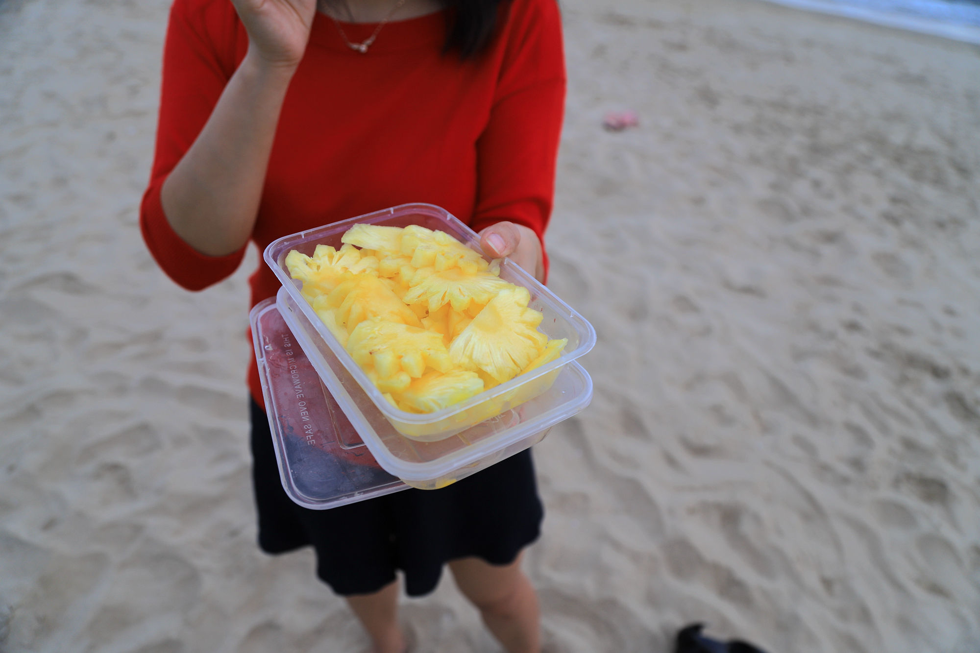 【遇上一座城】请到天涯海角来，一起去看比基尼大长腿的三亚微游