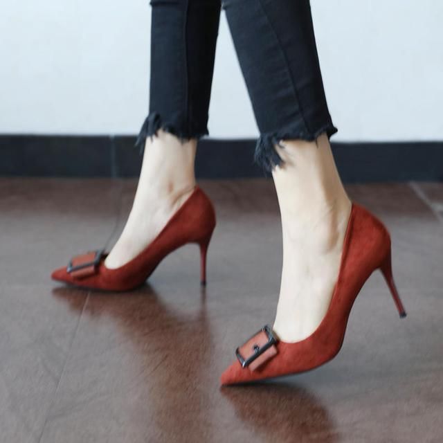 优雅高跟鞋，灰姑娘的水晶鞋