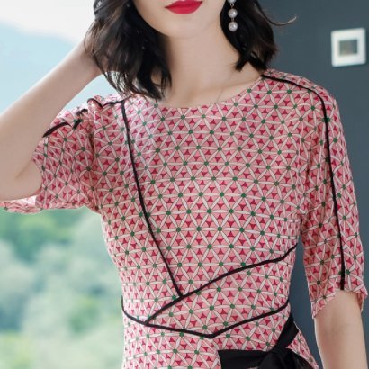 新出几款“齐 臀裙”，身材有料的女性快点穿，展现迷人的大杀器