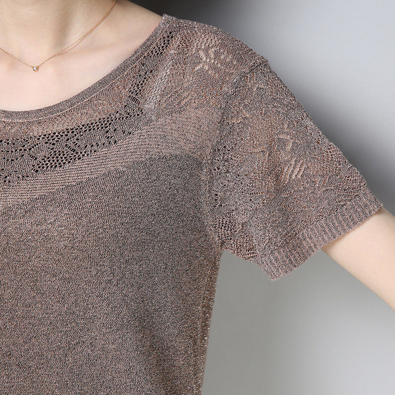 身材丰满就不要畏缩藏!试试如今巨火的紧身T恤，彰显女人好身材