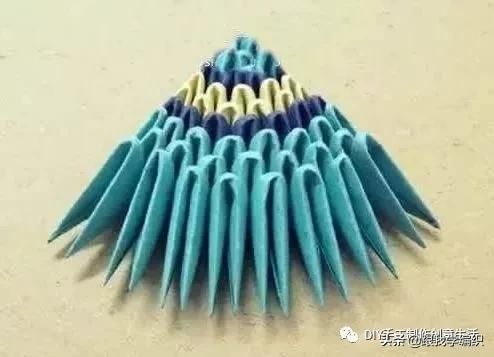  『蓝色』简单的折个三角，组合成百变造型