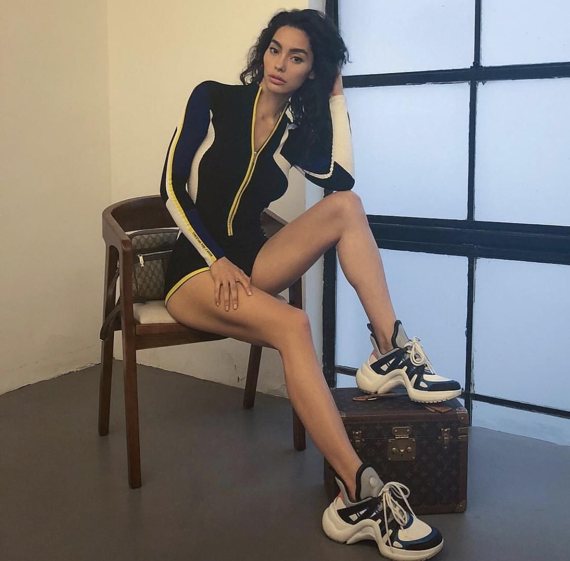 不爱穿Bra和裤子的潮流女神，让人看了就血脉喷张!