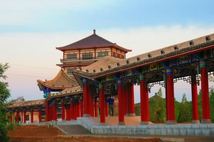 我国以“颜色”来命名的3个城市，一个是在湖北，一个是黑河市