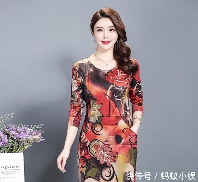 「显瘦」如果你个子不高,有点微胖,建议穿这件连衣裙,显瘦又洋气