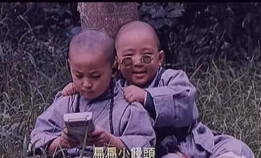  【李嘉诚】曾比李嘉诚还有钱,68岁捐出全副身家开始演戏,80、90后都看过他的电影