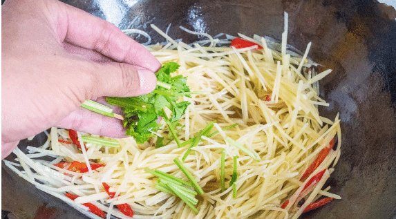 「口感」土豆丝做的不够清脆,或许是放醋的顺序不对,这样做口感清脆